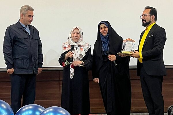 همایش بزرگ تجلیل از معلمان برتر و سرآمد در رودهن 