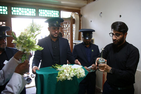 عطرافشانی مزار شهید آیت الله «شیخ فضل الله نوری»