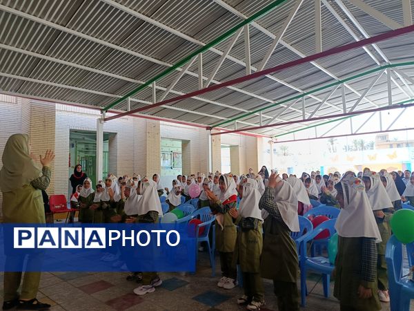 شکوفه‌های دانایی در مدرسه شاهد حاجی‌آباد