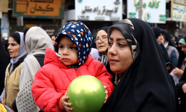 حضور پرشور مردم پاکدشت در راهپیمایی ۲۲ بهمن 