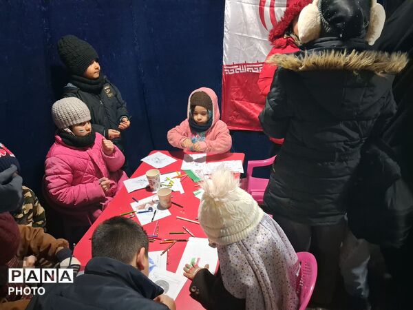  دهه نودی ها طراوت بخش اجتماعات شبانه در بلوار فضل نیشابور