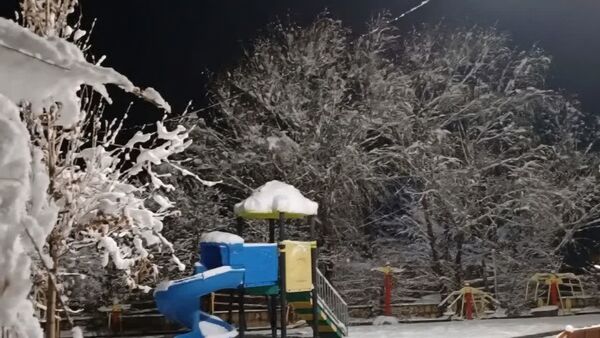 بارش اولین برف پاییزی در روستای نورآباد شازند
