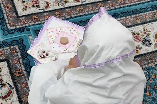 اعتکاف دختران آسمان با محوریت بصیرت نوجوان و حاج قاسم سلیمانی در باقرشهر 