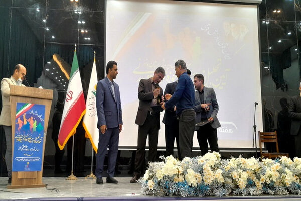 همایش تجلیل از برترین های حوزه تربیت بدنی و ورزش مدارس استان بوشهر (2)