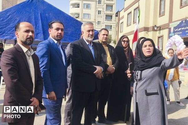 روایت تصویری از همدلی خانه و مدرسه در هفته پیوند اولیا و مربیان