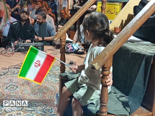 ۱۸۷ شب دلدادگی در میدان خیابان