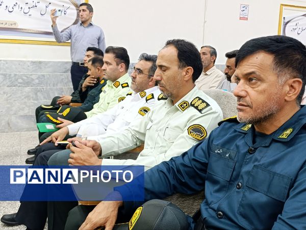  آیین و تکریم فرمانده نیروی انتظامی شهرستان خلیل آباد 