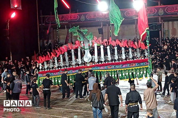 صبح و شب تاسوعا؛ تجلی شور حسینی در حسینیه بزرگ جاجرم