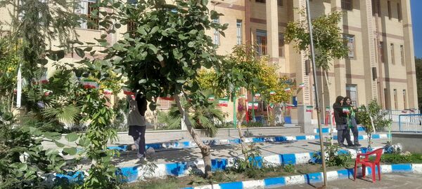 آموزشگاه فاطمیه جیرفت به استقبال «دهه فجر»
