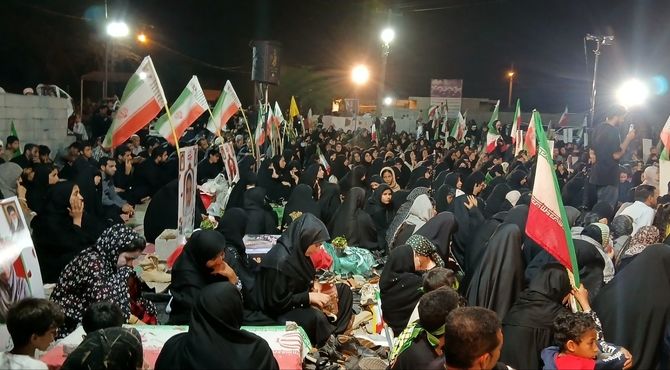 اجتماع بزرگ «دختران جان‌فدا» در میدان شهدای میناب 
