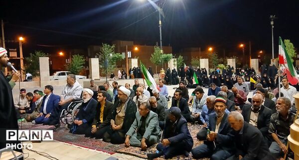 همراهی کودکان جعفرآباد تا آستان شهدای گمنام در شب هشتاد و یکم