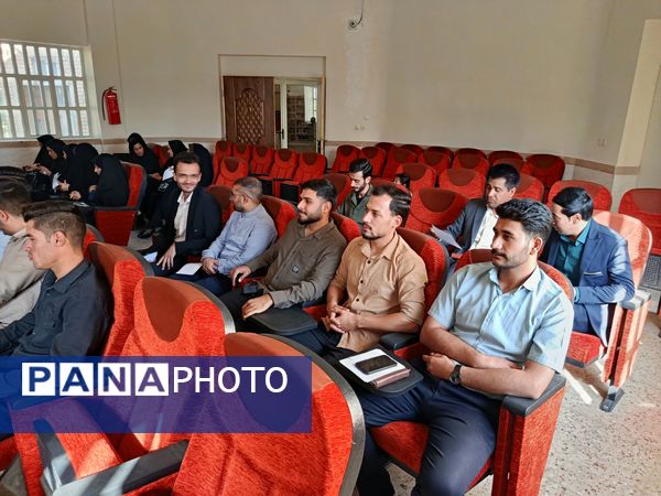 برگزاری کارگاه توانمندسازی مربیان پرورشی در شهر کمیجان