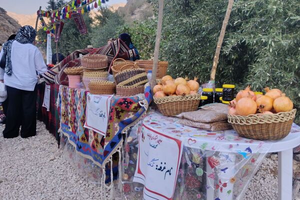 سومین جشنواره انار در دزپارت جشن رنگ و طعم در زاگرس