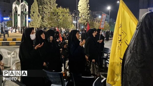 ۱۳۸ شب تداوم وفاداری در میدان امام حسین(ع) جم