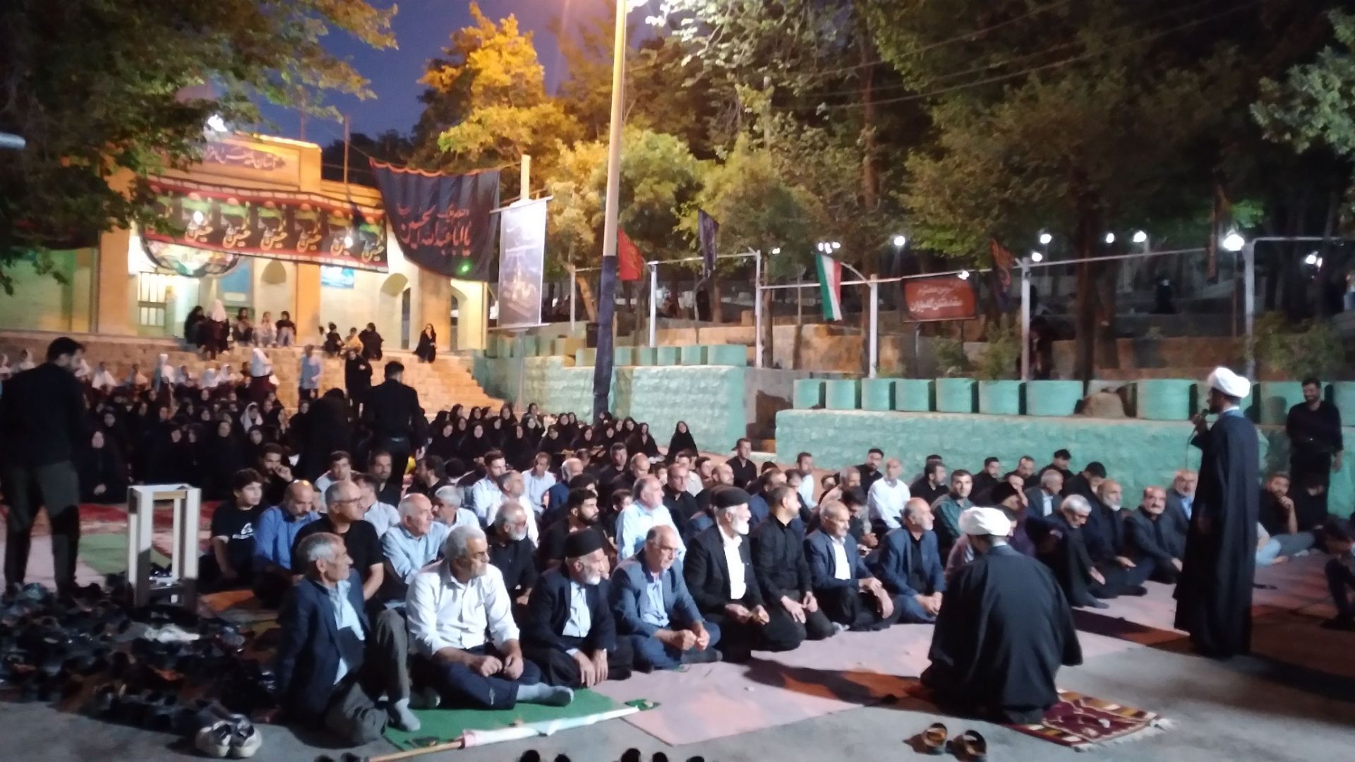 چلیچه؛ تجمعات شبانه در امتداد راه شهیدان