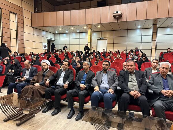  رونمایی از چهار کتاب در شب شعر خلیل‌آباد