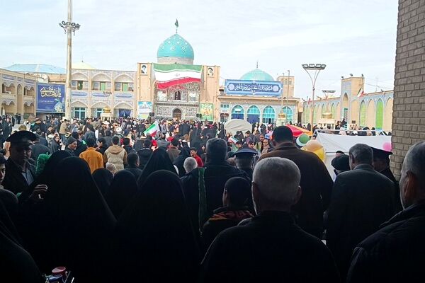 شور انقلابی در پیشوا، همه یکصدا برای ایران در 22 بهمن