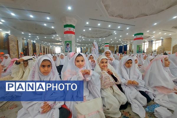 جشن تکلیف دانش‌آموزان دختر منطقه کهریزک 