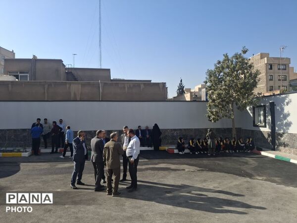 افتتاحیه دبستان  خیرساز مشارکتی همایون تاج بازیار در ناحیه یک شهرری با حضور استاندار تهران 