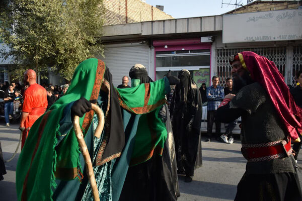 کاروان نمادین اسرای کربلا در قم-1