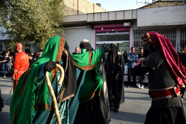 کاروان نمادین اسرای کربلا در قم-1