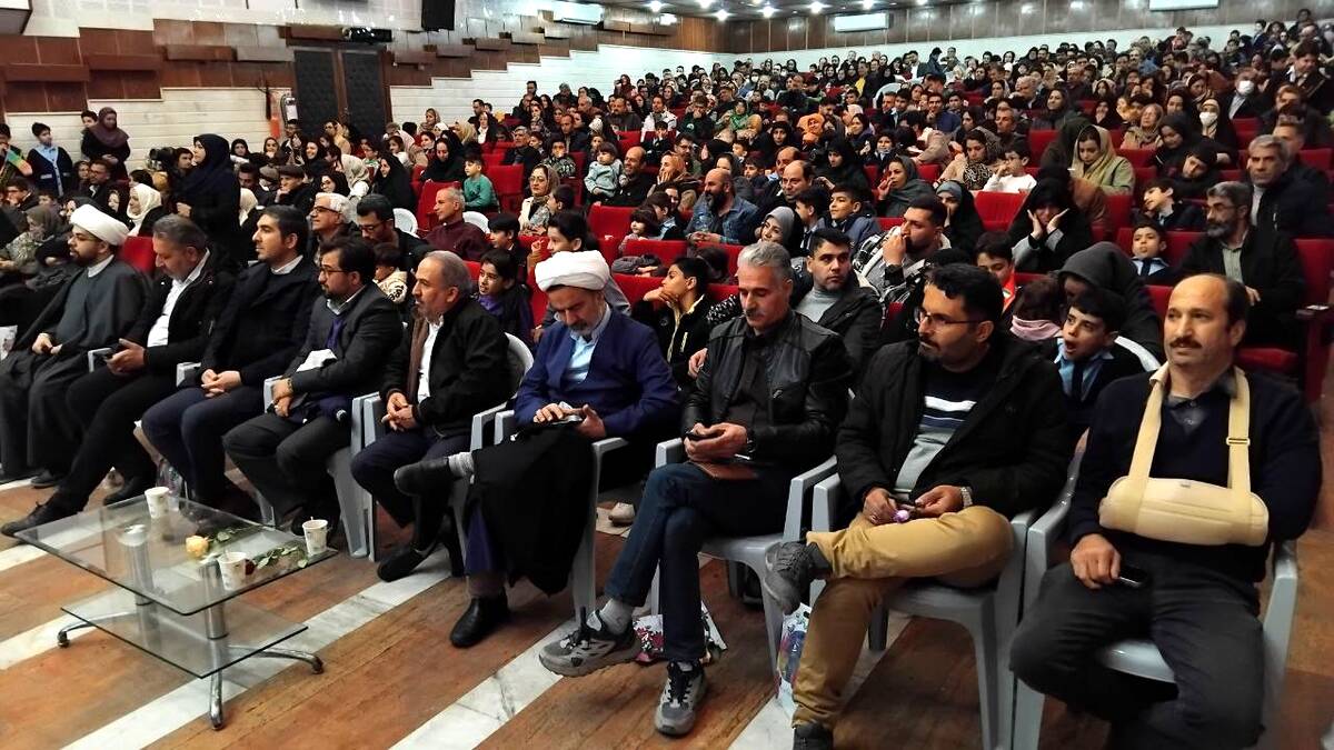 برگزاری جشن میلاد امام سجاد(ع) و امام علی(ع) در فرهنگسرای اندیشه شهرستان محلات 
