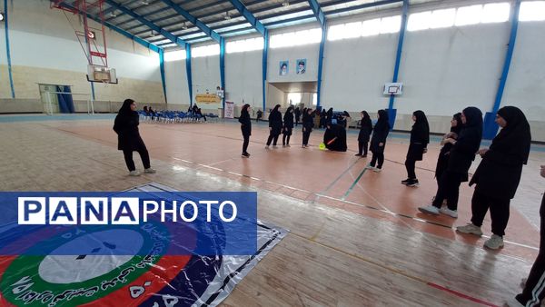 حضور دانش آموزان دبیرستان ۱۵خرداد در اردوی راهیان پیشرفت 