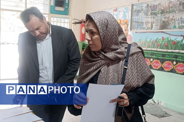 برگزاری کارگاه آموزشی اجتماعات یادگیری در دبستان پیامبر اکرم (ص) ناحیه دو شهرری 