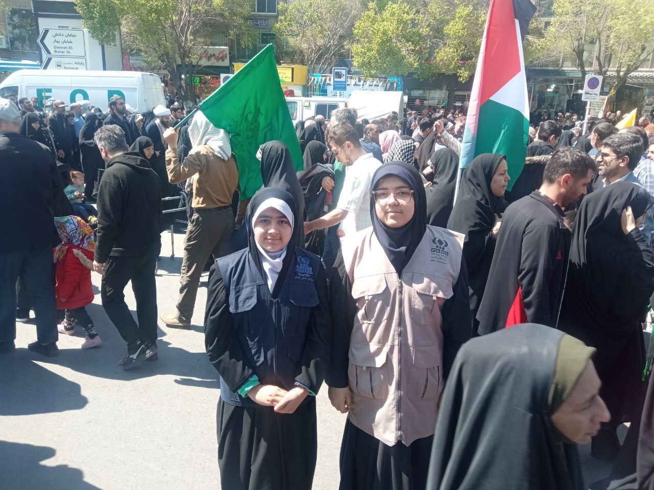 حضور پرشور مشهدی‌ها در راهپیمایی روز قدس؛ فریاد حمایت از فلسطین