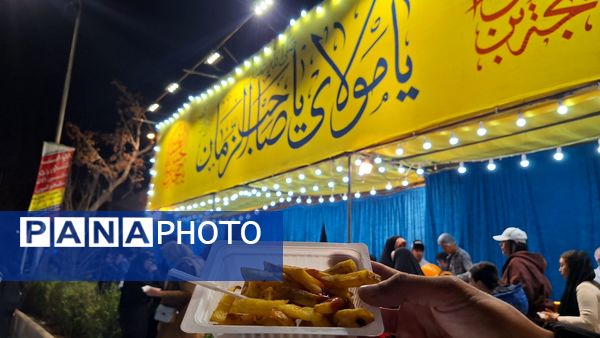 روشن‌تر از همیشه؛ نیمه‌شعبان در مشهد با هزاران چراغ و دلِ مشتاق