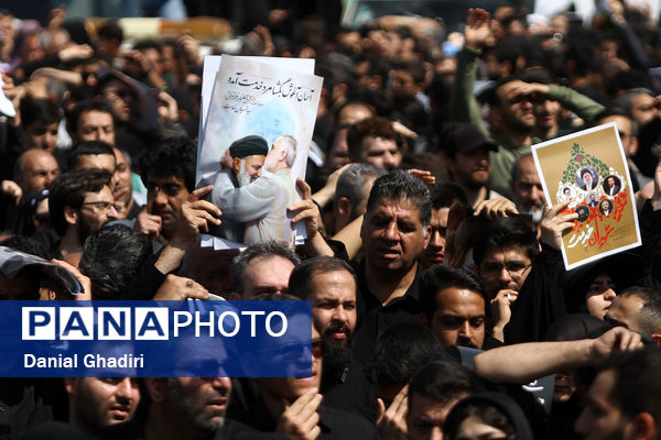 مراسم تشییع پیکر شهدای خدمت در تهران