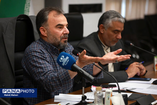 جلسه هم‌اندیشی و هم‌افزایی سرناظران پایش فعالیت‌های قرآن، عترت و نماز در سراسر کشور