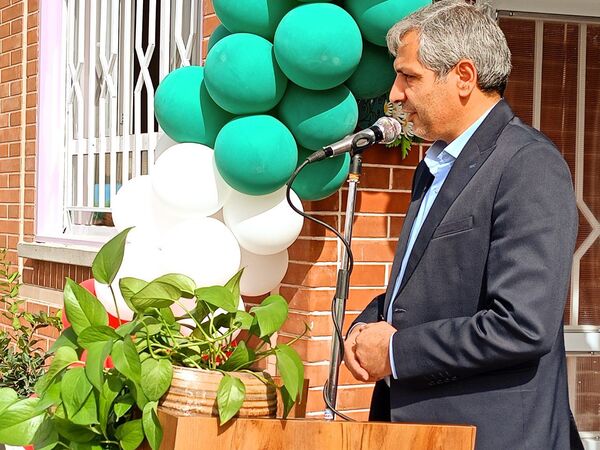 لبخند شادی بر لب های دانش آموزان فدافن؛ مدرسه جدید میزبان آنان خواهد بود 