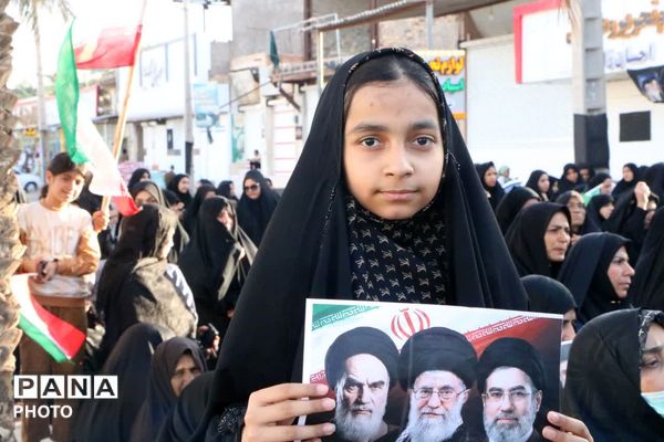 اعلام بیعت تمام قد مردم فهرج با پرچمدار انقلاب