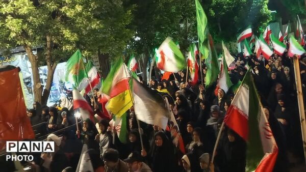 آینده‌سازان شازند در میدانِ اتحاد؛ نسل چهارمی‌ها پای‌کار اقتدار ایران