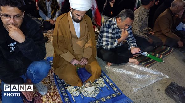 اقامه نماز استغاثه به امام عصر (عج)