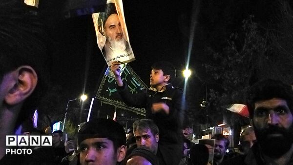 شهید هوا و فضا مهمان اجتماع مردم نیشابور شد 