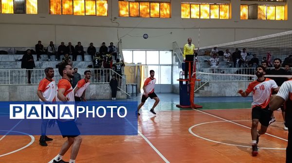 افتتاحیه مسابقات والیبال به‌مناسبت دهه مبارک فجر در نیشابور