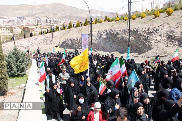تشییع پیکر خانوداه شهید دکتر حسین طاهری در پردیس