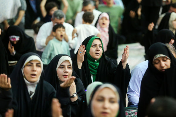 مراسم جشن میلاد پیامبر اکرم(ص) و امام جعفر صادق(ع) در حرم حضرت معصومه(س)