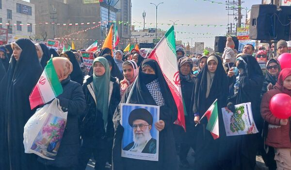 حضور پرشور و باشکوه مردم محمدشهر در راهپیمایی ۲۲بهمن