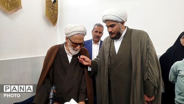 اردوی زیارتی ـ تربیتی یک‌روزه  دانش‌آموزان البرزی در کاروانی به قم و جمکران 