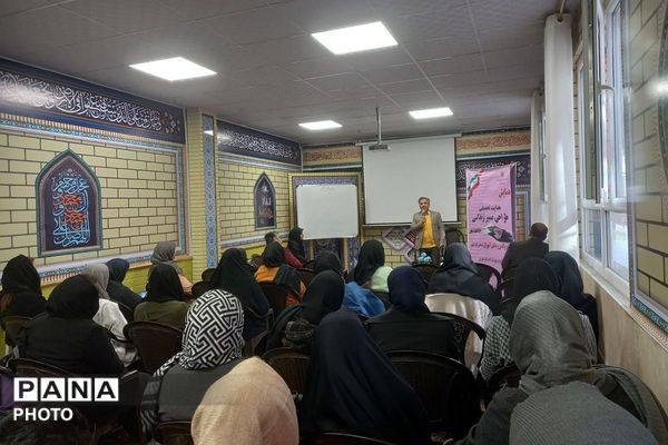  همایش‌های هدایت تحصیلی با محوریت معرفی هنرستان‌های فنی و کاردانش در ناحیه یک شهرری