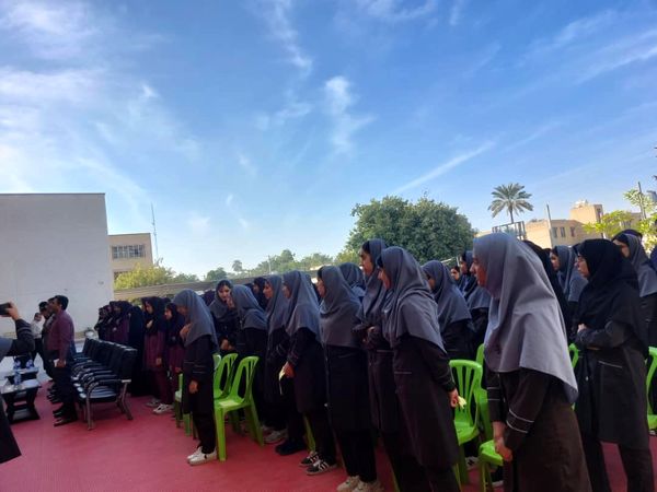 «زنگ صبر» در دبیرستان فرزانگان نور میناب