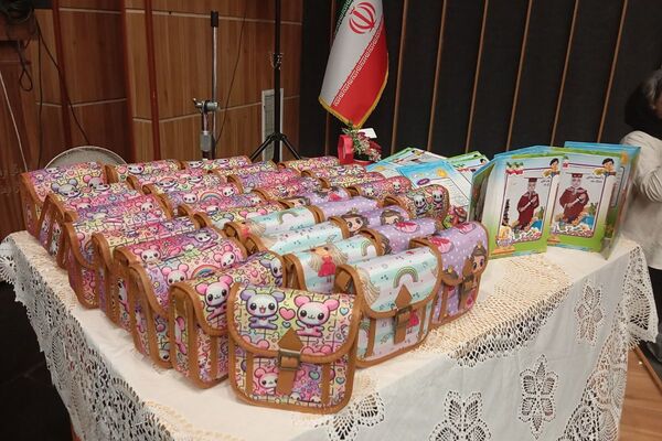 جشن الفبا دختران کلاس اولی مدرسه هدی 