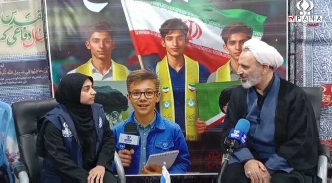دانش‌آموزان با هوشیاری‌ خود در میدان، اتصال معنوی ایجاد می‌کنند