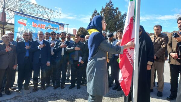 وزیر آموزش و پرورش در گلزار شهدای شهرکرد