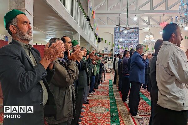 اقامه نماز عبادی سیاسی جمعه اردیبهشت ماه در شهر بار نیشابور
