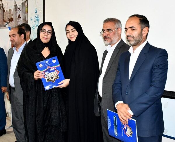 مراسم تجلیل از مدیران و رتبه‌های برتر کنکور ۱۴۰۴ در شهرستان مه‌ولات