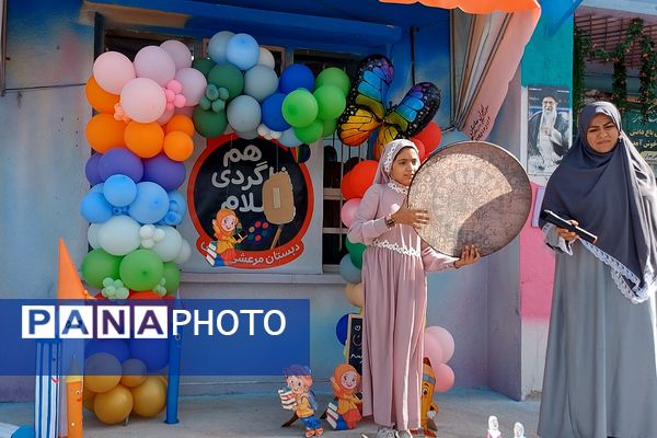 آغاز فصل نو آموزش با حضور شکوفه‌های کلای اولی در کهریزک 